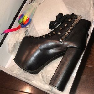 Brand new hellbound shoes by Unif